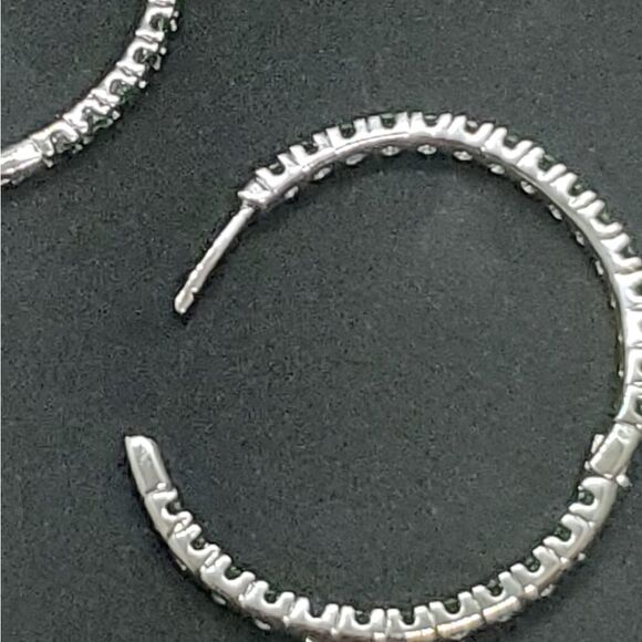 Hoop Earings   - Picture 6 of 10